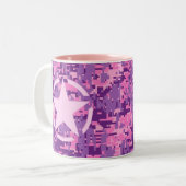Girly Hot Pink Digital Camouflage Decor Tweekleurige Koffiemok (Voorkant links)