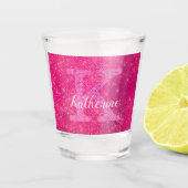 Girly Hot Pink Glitter Sparkle Fun Monogram Naam Shot Glas (Voorkant)