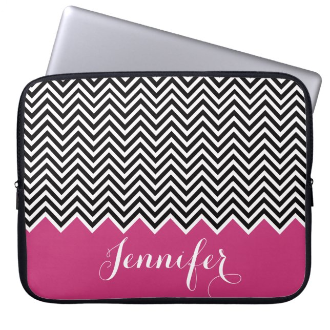 GIRLY HOT PINK MAGENTA zwart wit Chevron Custom Laptop Sleeve (Voorkant)
