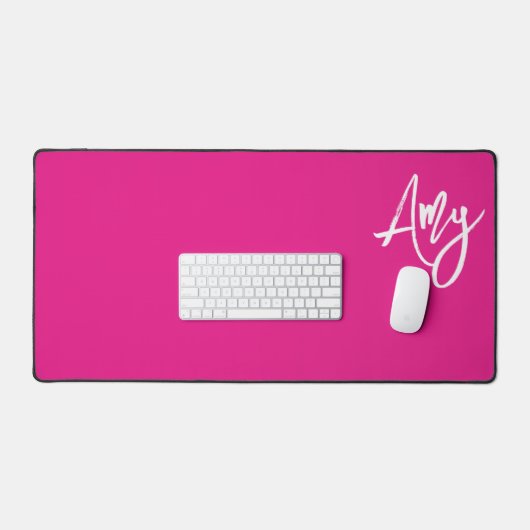 Girly Hot Roze en Wit Borstel Script Naam Bureaumat (Keyboard & Muis)