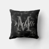 Girly marmer zwart-wit monogram en naam kussen (Achterkant)