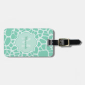 Girly Mint Green Giraffe Print Monogram en naam Bagagelabel (Voorkant horizontaal)