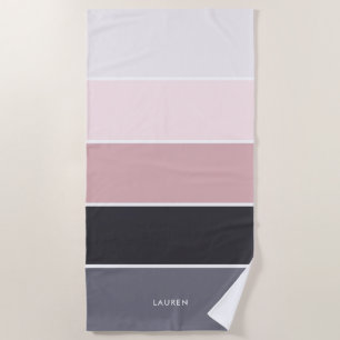 Girly moderne strepen gepersonaliseerd strandlaken