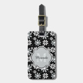 Girly Monogram Black White Daisy Flowers met naam Bagagelabel (Voorkant verticaal)