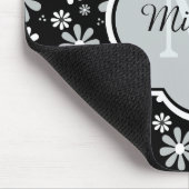 Girly Monogram Black White Daisy Flowers met naam Muismat (Hoek)