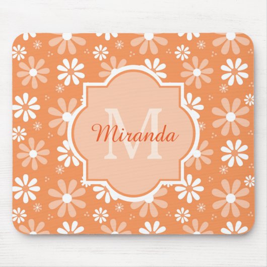 Girly Monogram Cute Oranje Daisy Flowers en Name Muismat (Voorkant)