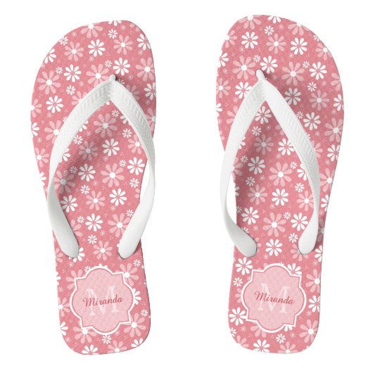 Girly Monogram Cute Pink Daisy Flowers met naam Teenslippers (Voetbed)