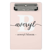 Girly Monogram Kalligrafie Initiaal Naam Blush Pin Mini Klembord (Voorkant)