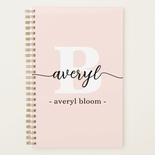 Girly Monogram Kalligrafie Initiaal Naam Blush Pin Planner (Voorkant)