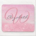 Girly Monogram Pink Ombre Glitter Shimmer Muismat<br><div class="desc">Monogrammed mousepad in girale roze ombre met een mousserend streepje. U kunt uw eigen monogram toevoegen, inclusief uw initiaal en jouw naam in roze en grijze, vrouwelijke letters. De achtergrond is een ombre die stijlvolle houtkorrels en zacht glitterstof van de schimmellaag in roze tinten mengt. Blader alsjeblieft door onze winkel...</div>
