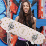 Girly Monogram Schattige Elegant met Naam Persoonlijk Skateboard<br><div class="desc">Dit Girl Skateboard Monogram en Name is het perfecte geschenk voor elke keer. Deze sjabloon kan met uw favoriete doopvont, kleur, en tekst worden gepersonaliseerd om uw kunstwerk uniek te maken. Blader naar beneden nadat u uw aankoop hebt gedaan en klik op "Details", waar u geavanceerde bewerkingsopties vindt om dit...</div>