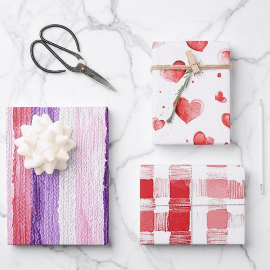 Girly Paarse Blush Roze Rode Strepen Verjaardag Inpakpapier Vel (Voorkant)