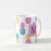 Girly Panapples Monogram Koffiemok (Voorkant rechts)