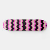 girly patroon zigzag fuchsia heet roze chevron persoonlijk skateboard (Horizontaal)