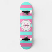 Girly Pink Blauwgroen Stripes Monogram op persoonl Persoonlijk Skateboard (Voorkant)