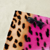 Girly Pink Cream Luipaard Print Strandlaken (In situ)