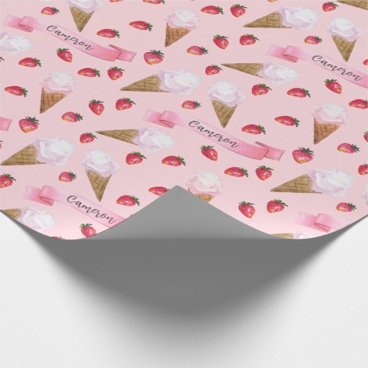 Girly Pink Gepersonaliseerde Aardbei Ice Cream Con Cadeaupapier (Hoek)