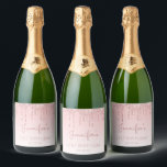Girly Pink Glitter Drip 21st Birthday Party Sparkling Wijnetiket<br><div class="desc">Deze chique,  meisjesachtige 21e verjaardag mousserende wijnflesetiketten zijn voorzien van een fonkelende roze faux glitter druppelrand en roze ombre achtergrond. Personaliseer ze met haar naam in roos handschrift,  met haar geboortedatum en datum hieronder in roos sans serif lettertype.</div>