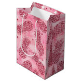Girly Pink Glitter Glitzy Ananas Medium Cadeauzakje (Voorkant Gekanteld)