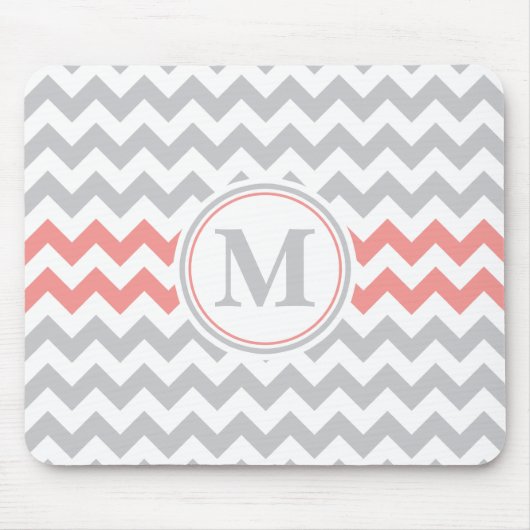 Girly Pink Gray Chevron Pattern met Monogram Muismat (Voorkant)