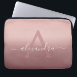 Girly Pink Rose Gold Mongram Ombre Gradient Laptop Sleeve<br><div class="desc">Girly Pink Rose Gold Mongram Ombre Gradient Elegant Monogram Laptop Computer Hoesje. Dit monogrammed hoesje kan worden aangepast om uw initiaal en voornaam op te nemen.</div>