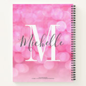Girly Pink Sparkle Bokeh Monogram Naam Notitieboek (Achterkant)