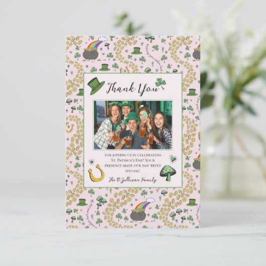 Girly Pink St Patricks Ierse bedankkaart (Staand voorkant)