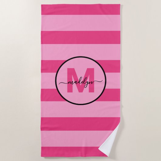 Girly Pink Stripe Script Naam Monogram Strandlaken (Voorkant)