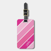 Girly Pink Stripes Patroon Script Naam Bagagelabel (Voorkant verticaal)