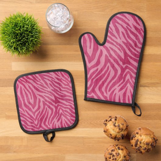 Girly Pink Zebra Animal Print Ovenwant & Pannenlap Set (Top down)