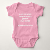 Girly Quarantine 2020 Funny Quote Pink Romper (Voorkant)