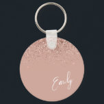 Girly Roos Gold Blush Pink Glitter Monogram Keycha Sleutelhanger<br><div class="desc">Roos Gold - Blush Pink Sparkle Glitter Script Monogram Name Keychains (Sleutelhanger). Dit maakt de perfecte liefhebbende 16 verjaardag,  bruiloft,  vrijgezellenfeest,  verjaardagsdag,  baby shower of vrijgezellenfeest voor iemand die van luxe glam en stijl houdt.</div>