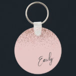 Girly Roos Gold Blush Pink Glitter Monogram Sleutelhanger<br><div class="desc">Roos Gold - Blush Pink Sparkle Glitter Script Monogram Name Keychains (Sleutelhanger). Dit maakt de perfecte liefhebbende 16 verjaardag,  bruiloft,  vrijgezellenfeest,  verjaardagsdag,  baby shower of vrijgezellenfeest voor iemand die van luxe glam en stijl houdt.</div>