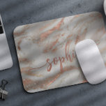 Girly roos Gold glitter marble elegant script name Muismat<br><div class="desc">Moderne gouden glazen glazen grijze marmer met glitterige grenzen mousepad met trendy kalligrafiescript gepersonaliseerde naam.           zou een perfecte verjaardag,  Sweet 16,  school afstuderen,  of kerstcadeau voor haar kunnen zijn.</div>