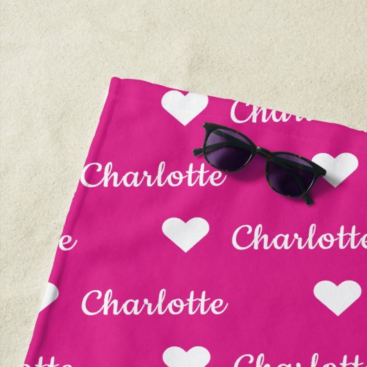 Girly Roze Herhalende Naam Script Hart Strandlaken (In situ)