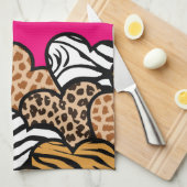 Girly Roze Speelse Dierenprint Harten Naam Theedoek (Quarter Fold)