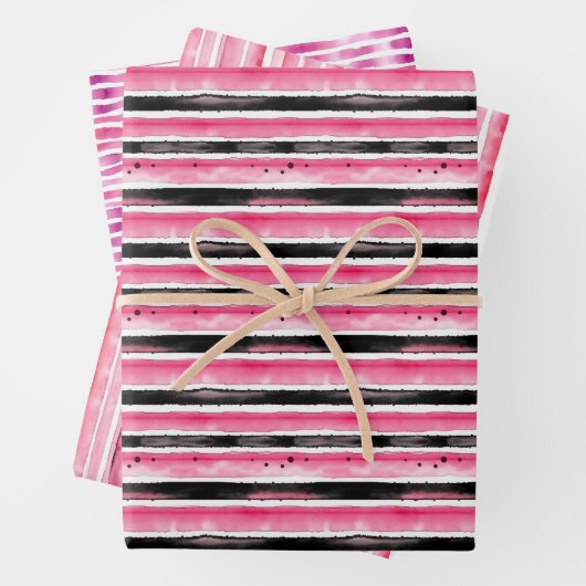 Girly roze wit zwart strepen inpakpapier vel (In situ)