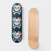 Girly Skull and Crossbones Skateboard (Voorkant)