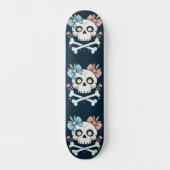 Girly Skull and Crossbones Skateboard (Voorkant)