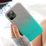 Girly zilveren glitter blauwgroen ombre monogramme Case-Mate iPhone case<br><div class="desc">Girly zilveren glitter ombre fonkelt monogrammed op bewerkbare heldere blauwgroen aqua.</div>