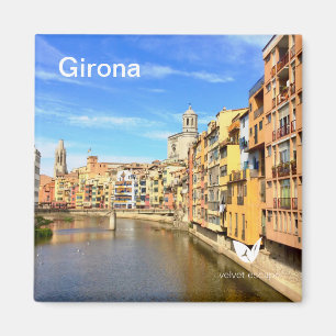 Girona fridge magnet van Velvet Escape