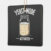 Gistmodus geactiveerd bakken chef-kok keramisch ornament (Links)