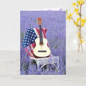 Gitaar en Vlag op Stoel Vriendschap Kaart (Gele Bloem)
