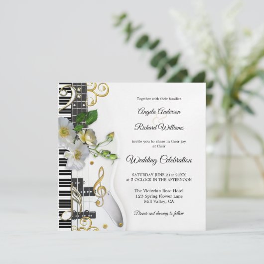 Gitaar piano muziek thema bruiloft uitnodiging (Staand voorkant)