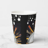 GITAAR SNAREN IN DE ZON PAPIEREN BEKERS (Links)