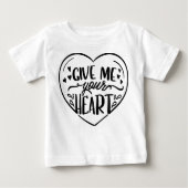 Give me your hearts 💗 t shirt design for women an (Voorkant)