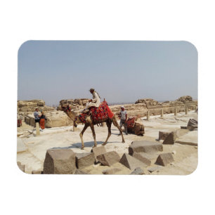 Giza plateau nabij het briefkaart van de piramiden magneet