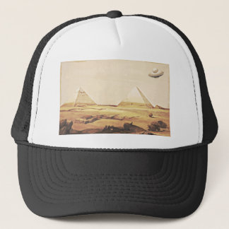 Giza Spaceship Trucker Pet