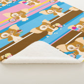 Gizmo | Cute Comic Pattern Sherpa Deken (3/4)