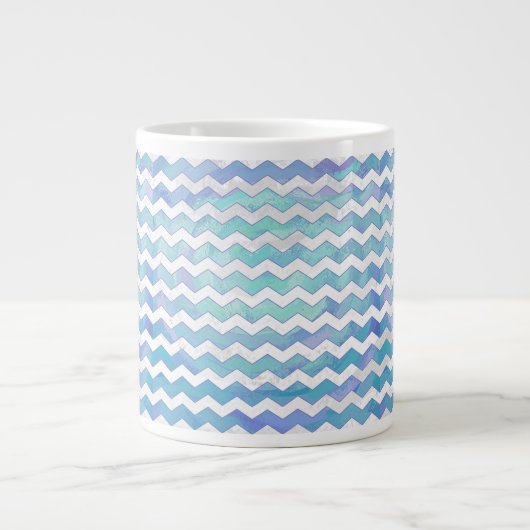 Glacier Blue Chevron Pattern Grote Koffiekop (Voorkant)